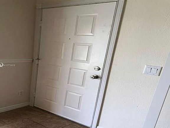 5th image of 5311 Summerlin Rd #1106