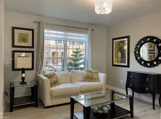 16959 SW 92nd St, Miami, FL 33196