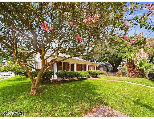 903 Myrtle Pl Photo 1