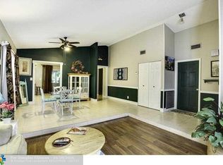 9651 NW 44th Ct, Sunrise, FL 33351