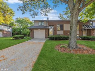 18635 Golfview Dr, Hazel Crest, IL 60429