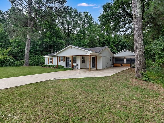 2nd image of 2147 Pine Hill Rd