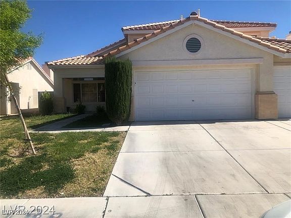 2nd image of 1307 Deer Horn Ln