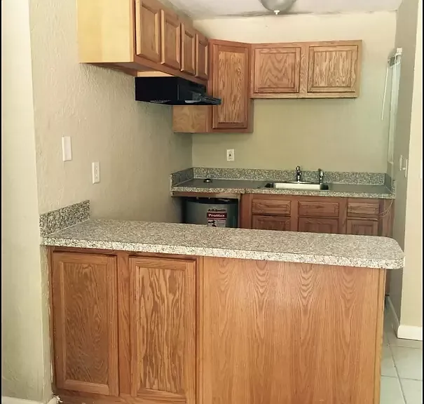 3927 Notter Ave #10 — Photo 4