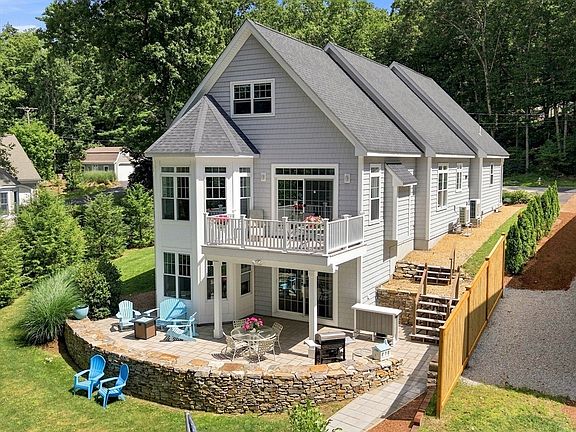 5th image of 24 Laurelwood Dr