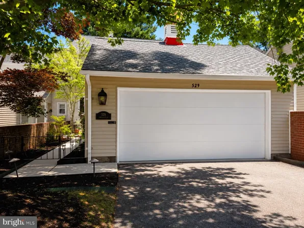529 Chatterton Rd, Lutherville Timonium, MD 21093