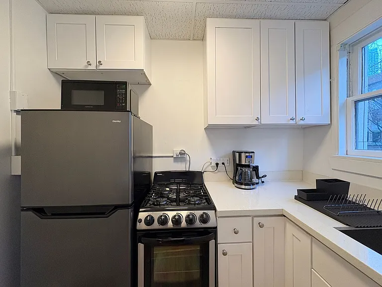 Virginian Apartments — Photo 50