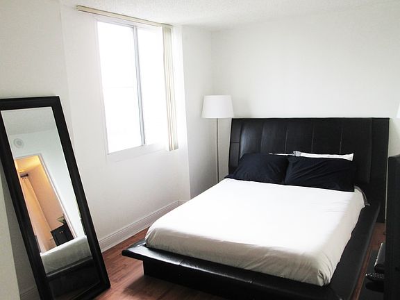 5th image of 800 N Miami Ave APT 1604