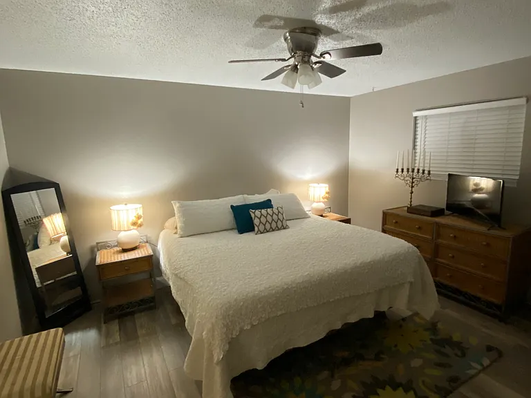2918 Piedras Rd — Photo 13