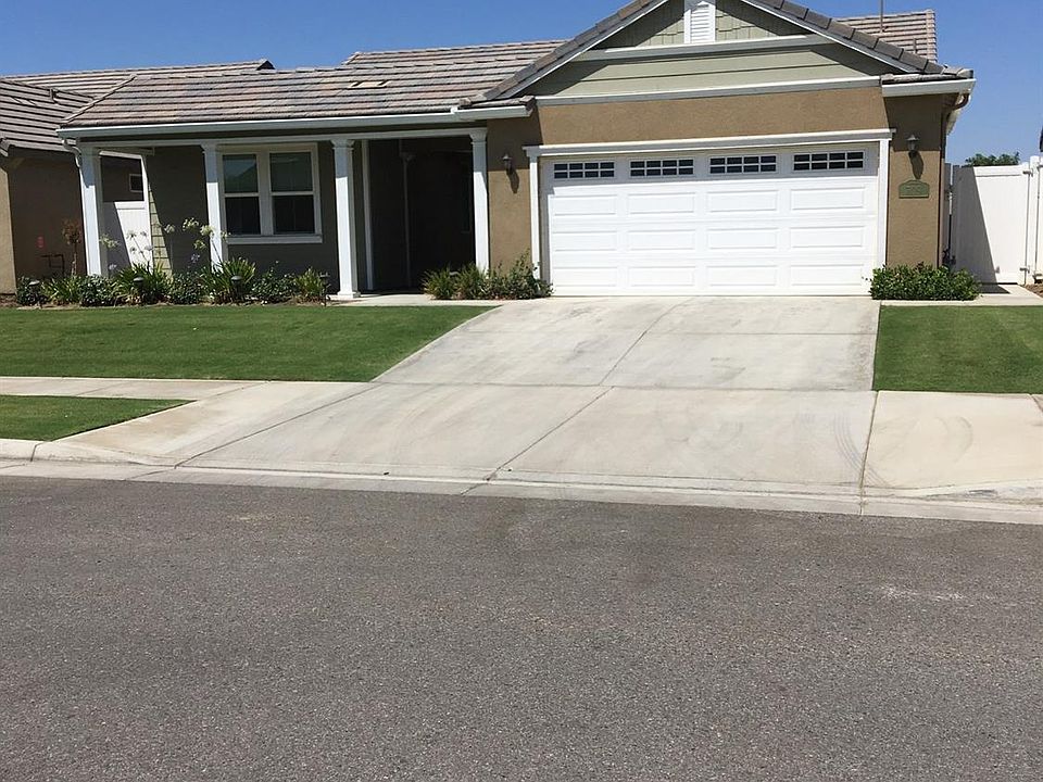 1st image of 709 White Alder Dr