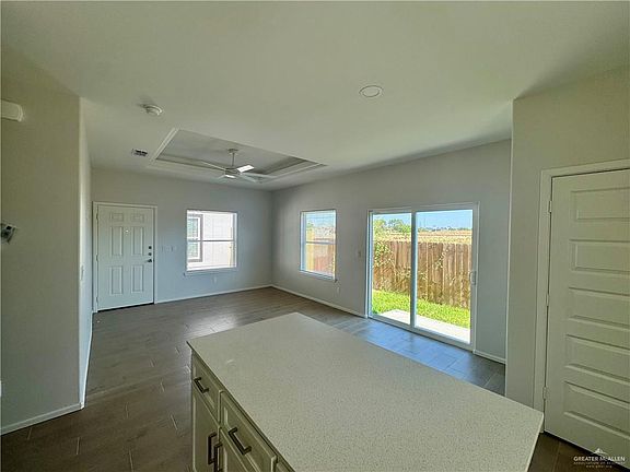 5th image of 610 Mountain Rd #8A