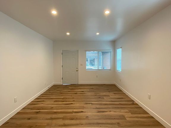 3rd image of 414-416 N Olive Ave