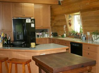 73 Circle Dr, Hope, ID 83836