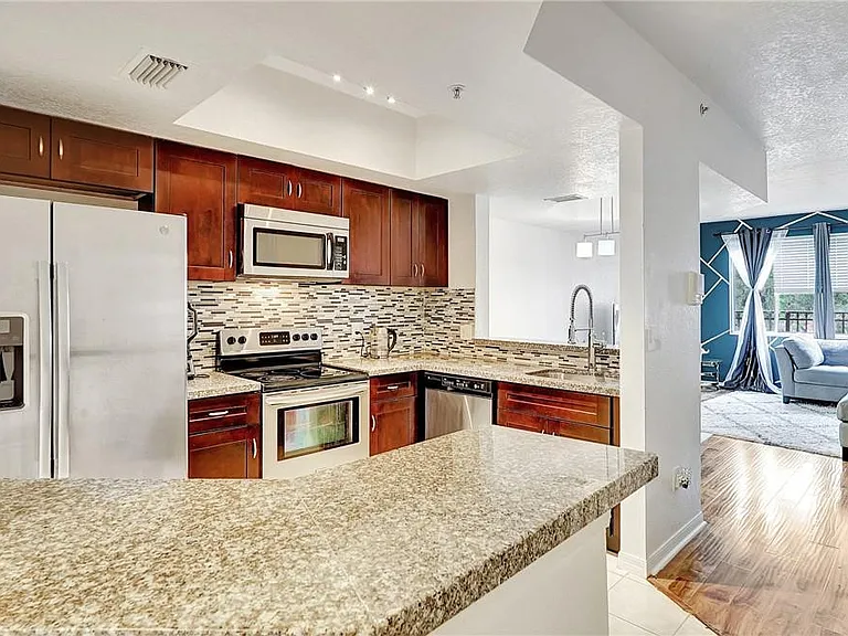 771 SW 148th Ave #1303 — Photo 9
