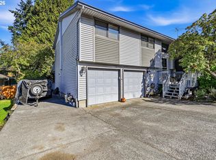 2330 SE Paloma Dr, Gresham, OR 97080