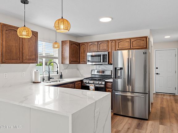 3rd image of 2179 W Freeland Dr