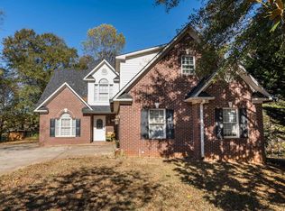 180 Berrys Pond Dr, Duncan, SC 29334