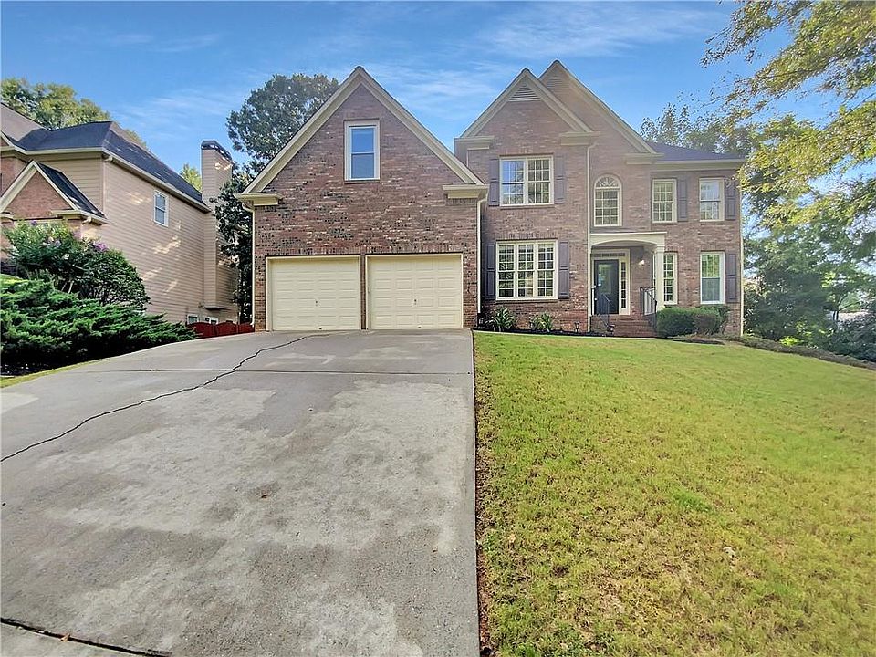 1st image of 335 Woodbrook Crst