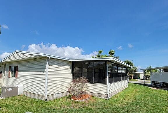 3rd image of 600 Wedelia Dr