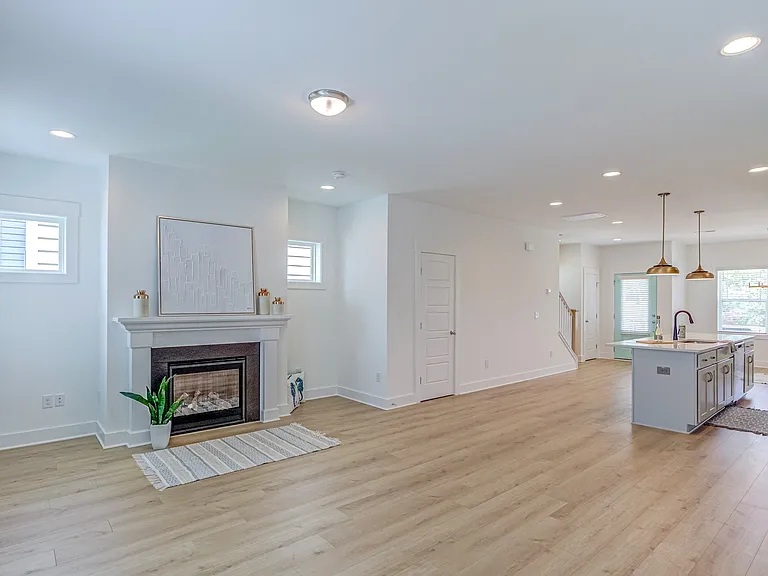 6403 Taylor Rd — Photo 16