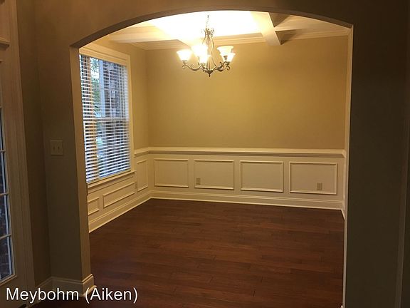 4th image of 1227 Moultrie Dr