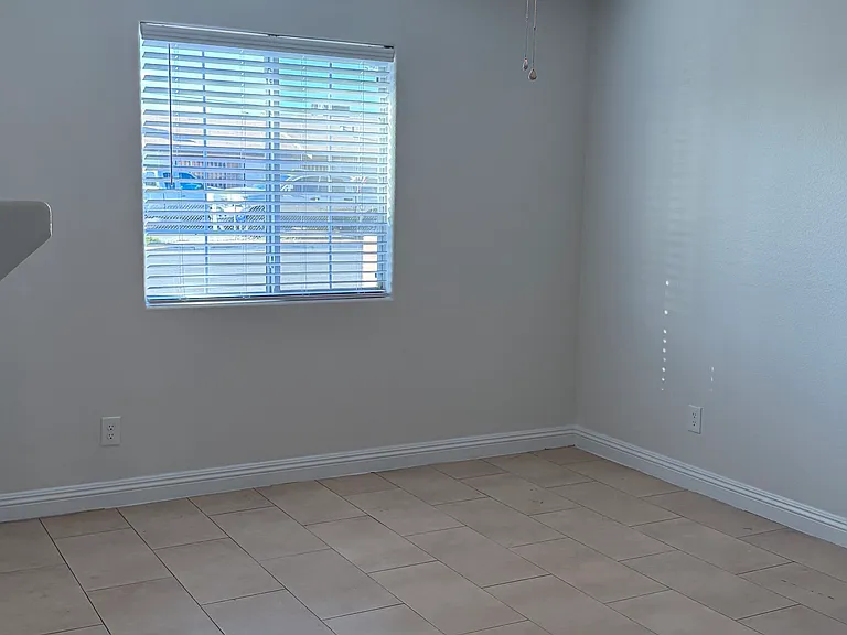 4820 Patterson Ave — Photo 24