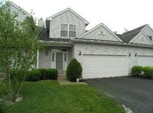 720 Harper Ave, Cary, IL 60013