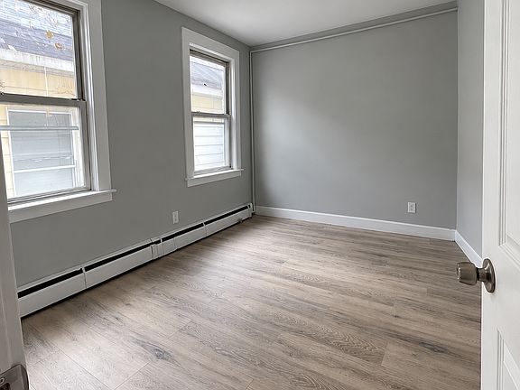 2nd image of 315 Watson Ave #4A