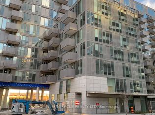 38 Monte Kwinter Ct #811, Toronto, ON M3H 0E1