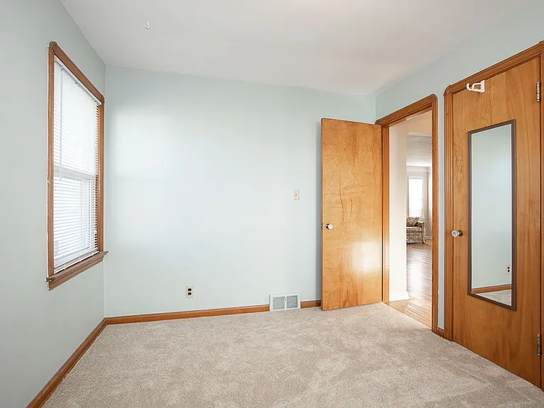 8310 Salisbury Dr — Photo 13