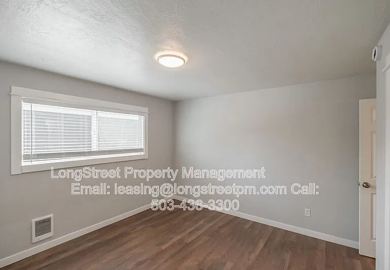 208 5th Ave SE #208 — Photo 38