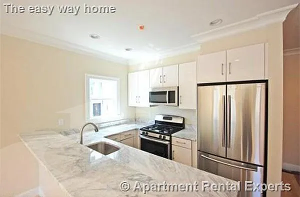 11 Sheridan St #3 — Photo 2