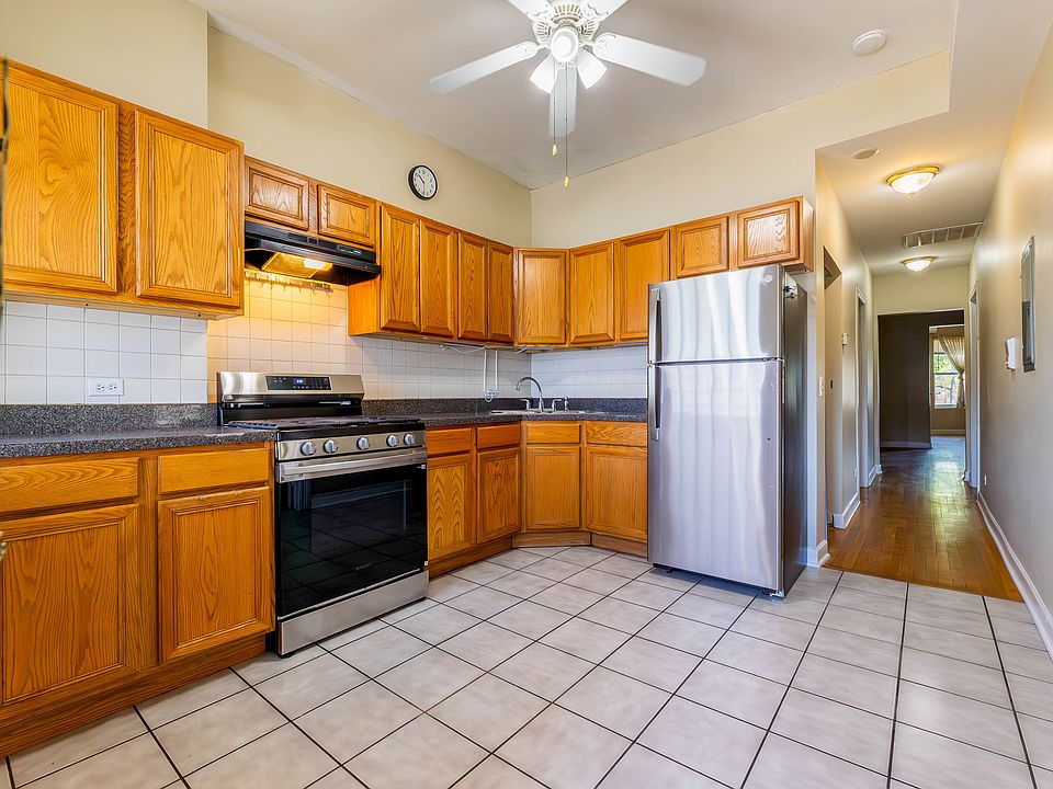 2nd image of 4003 W Adams St APT 3