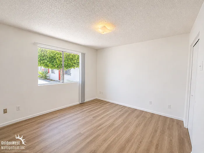 6818 N 17th Ave #11 — Photo 6