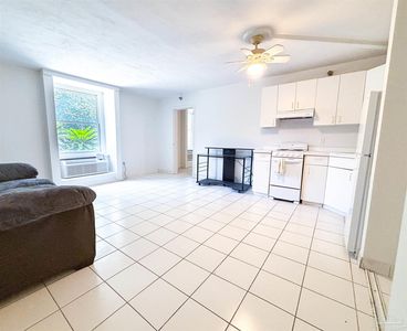 224 E Garden St APT 102, Pensacola, FL, 32502