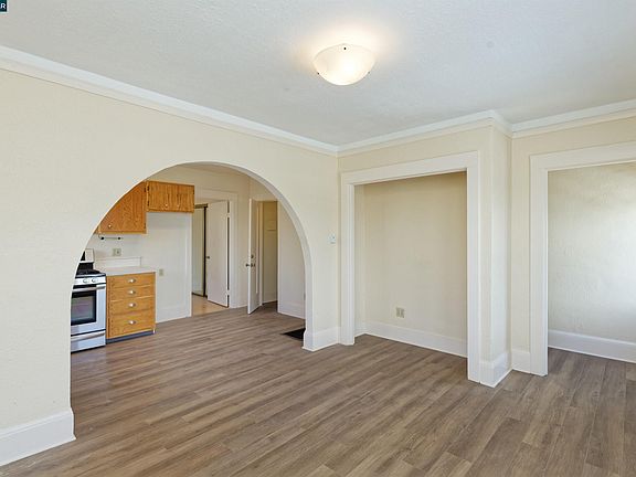 4th image of 6312 Herzog St