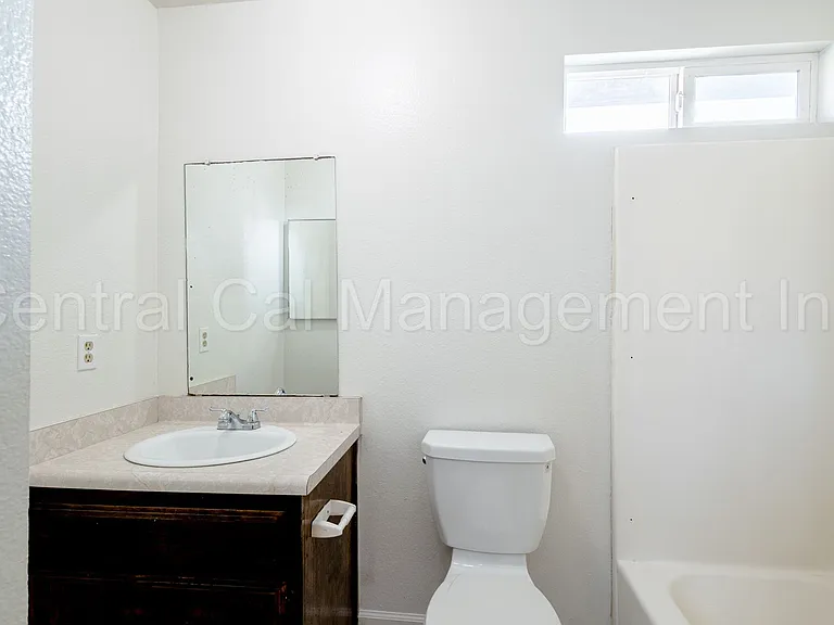 7905 S Laurelglen Blvd #A-D — Photo 13