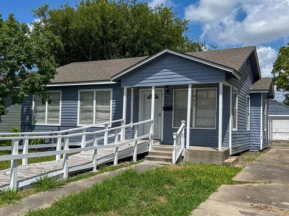 921 Nandina Dr, Corpus Christi, TX 78408