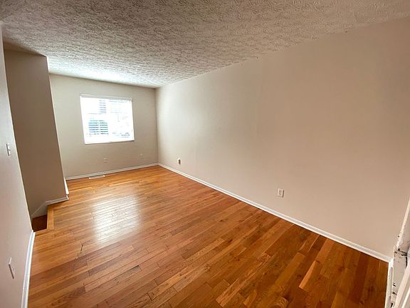 3rd image of 107-121 E 14th Ave #107