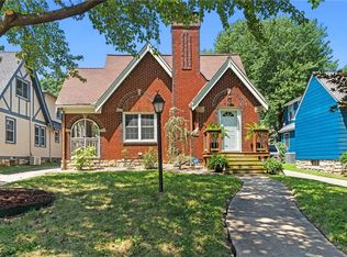 7412 Walnut St, Kansas City, MO 64114