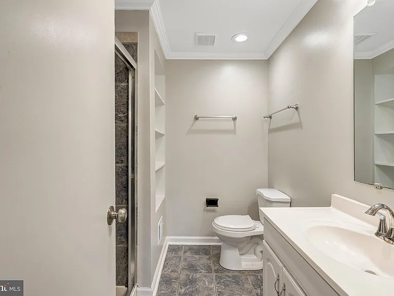 7065 Leewood Forest Dr — Photo 36