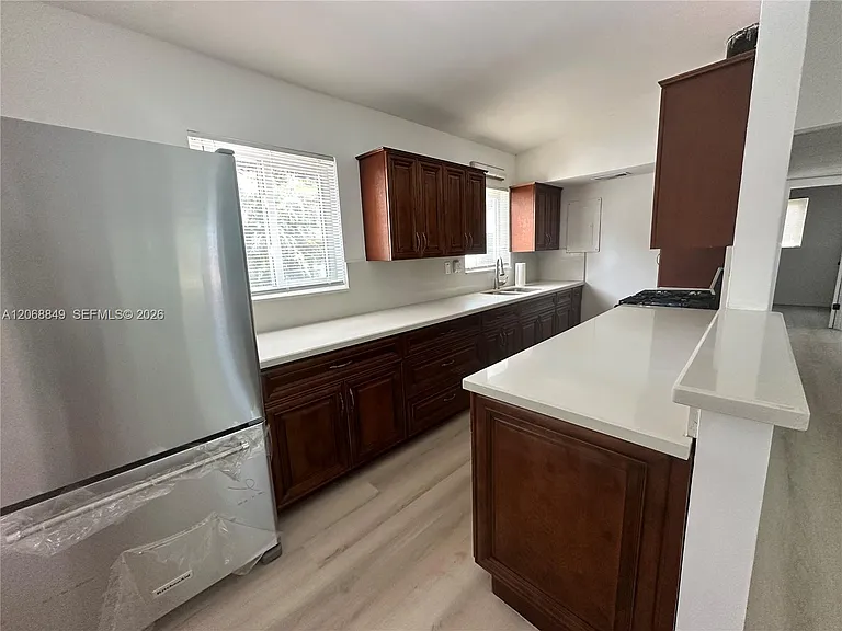 3101 SW 102nd Pl — Photo 5