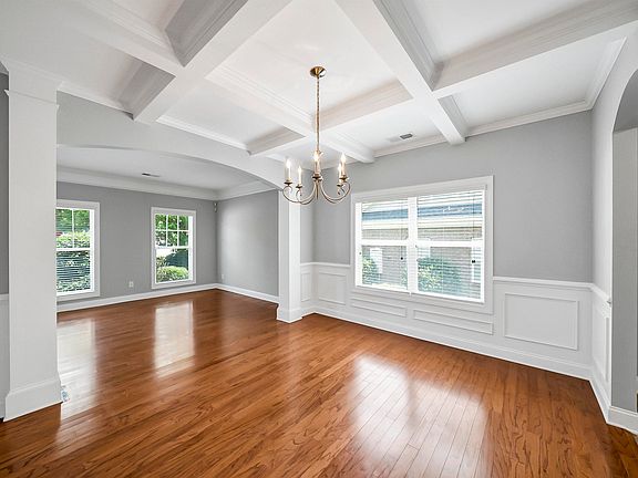 2nd image of 250 Grandflora Ln