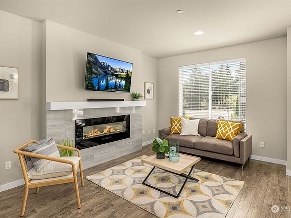 5th image of 16021 Manor Way