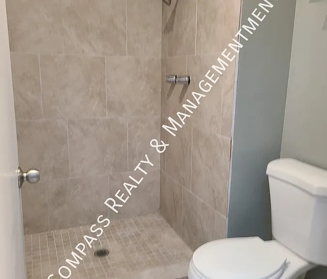 6751 Ledgewood Dr — Photo 15