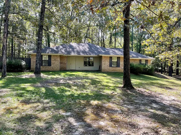104 Apache Dr, West Monroe, LA 71291