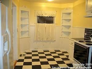 3rd image of 528 Normandy Ave