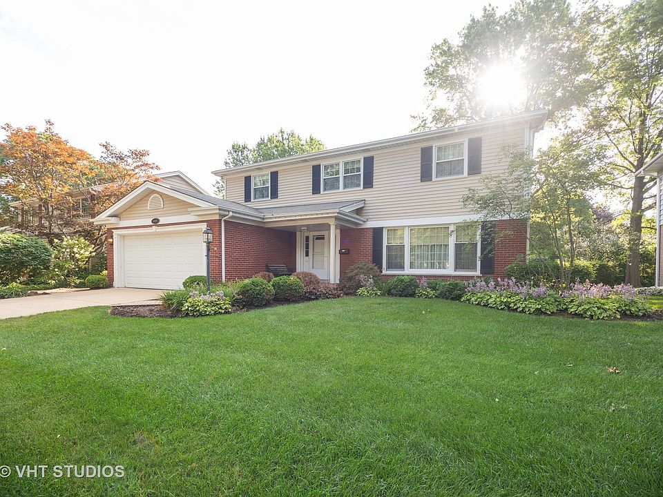 1st image of 1020 E Viator Ct