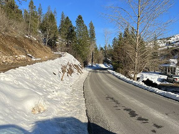 4th image of 809 Bear Creek Rd