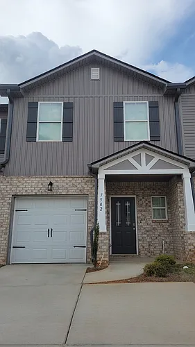 7582 Discovery Point Dr NW Photo 1